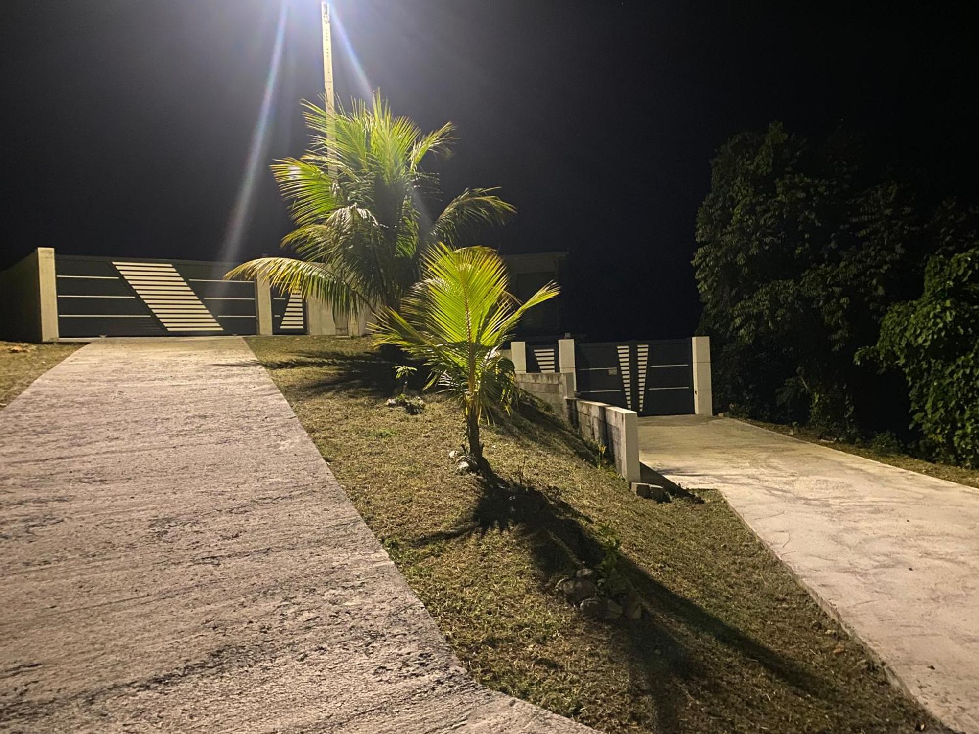 דירות לה גוסייר Le Domaine De Kazo Kilou Titine מראה חיצוני תמונה